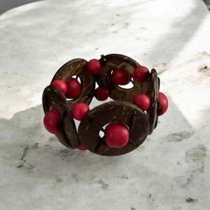 Paparazzi Island Adventure Wooden Stretch Bracelet Red